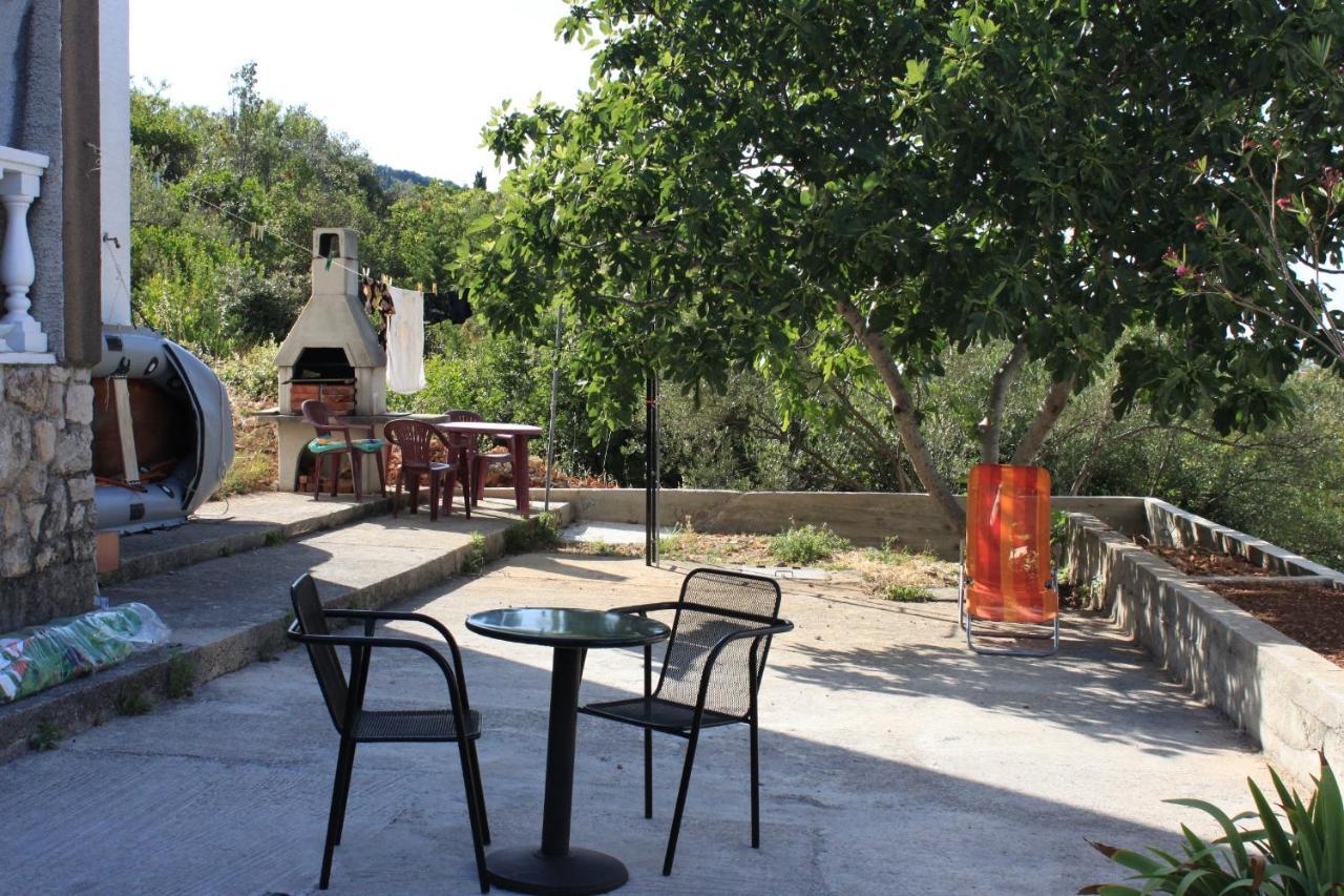 Apartments By The Sea Kali, Ugljan - 8202 Exterior photo